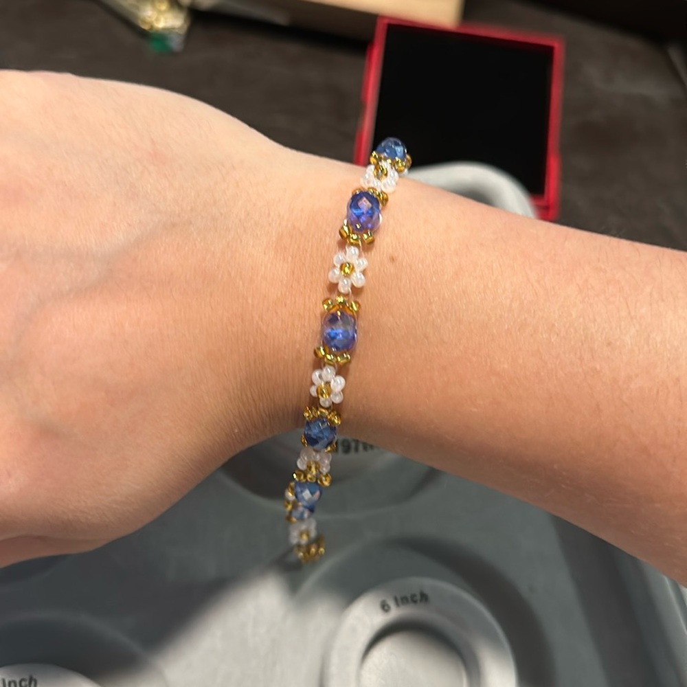 Flower bracelet